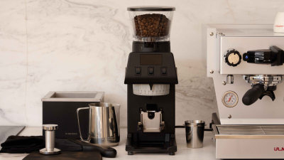 How to Use A Coffee Grinder: Manual for Beginners